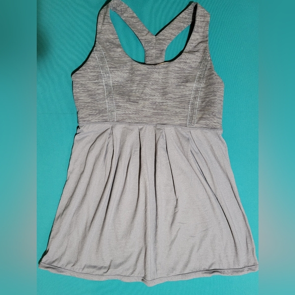lululemon athletica Tops - Lululemon Tank Power Dance Racerback Grey Size 8
